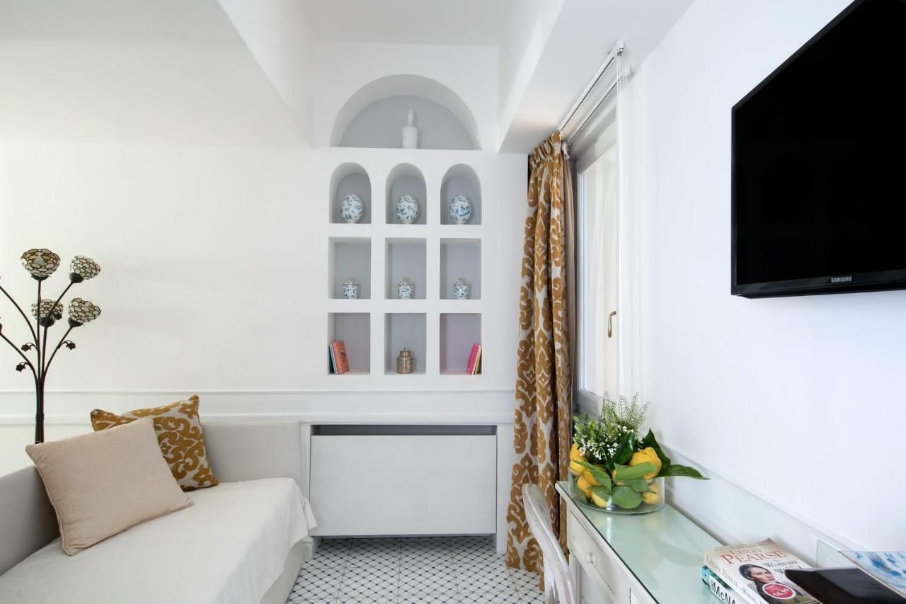 Deluxe Double or Twin Room Garden View